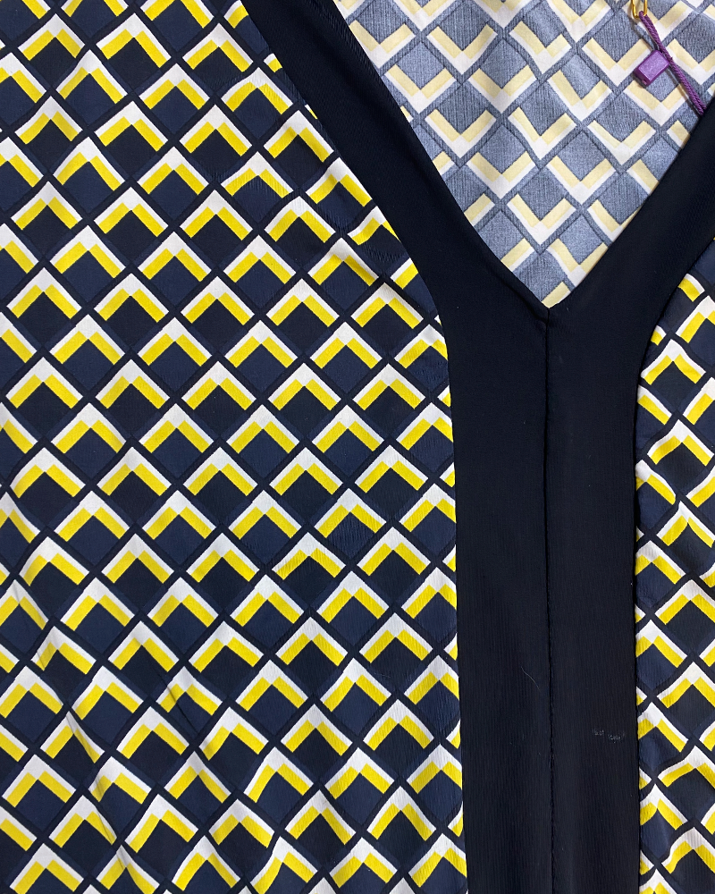 "Fish Scales" Lycra Midi Dress - Detailed view