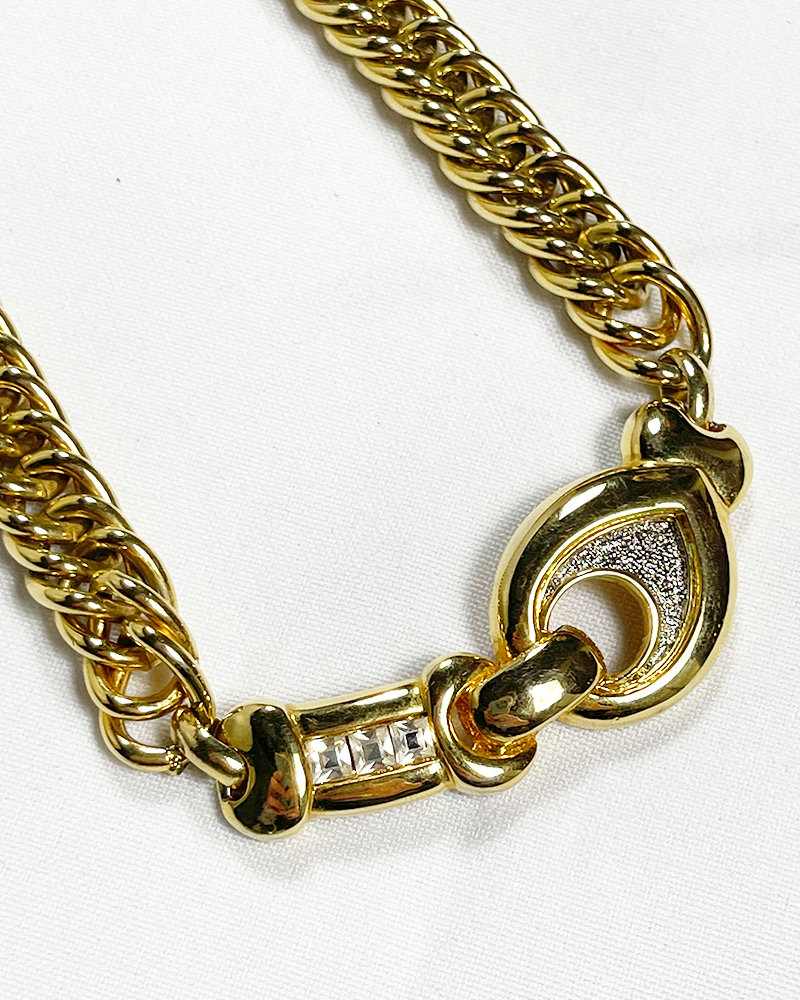 Golden Chain Belt Necklace - Detailed view